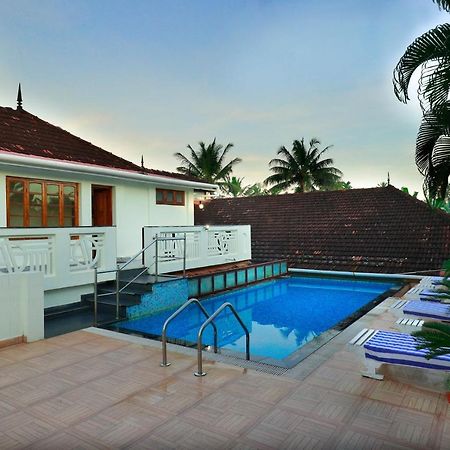 Triveny River Palace Hotel Alappuzha Exterior foto