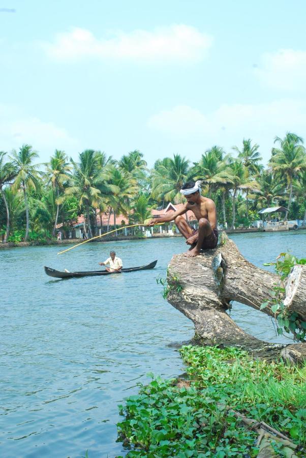 Triveny River Palace Hotel Alappuzha Exterior foto