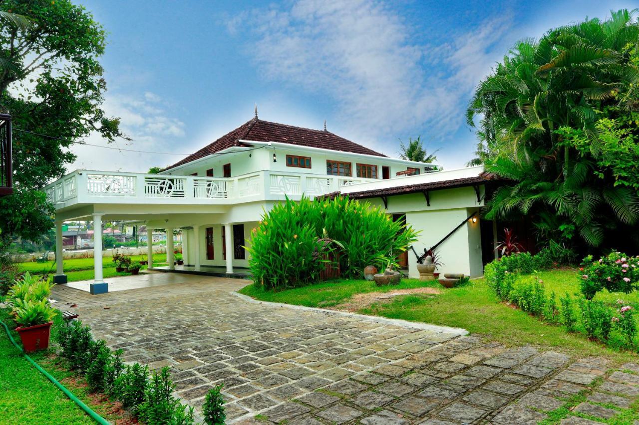 Triveny River Palace Hotel Alappuzha Exterior foto
